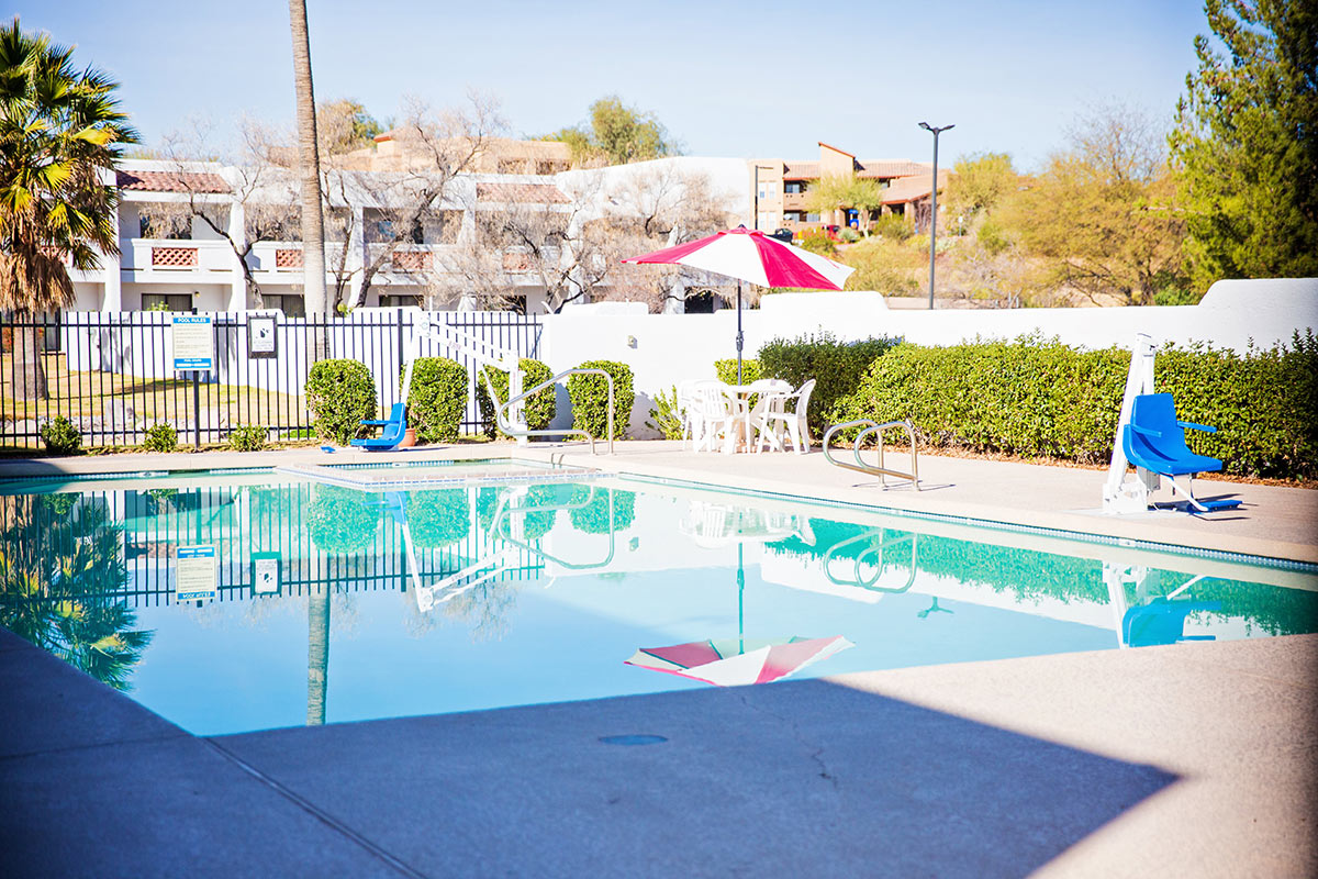 Los Viajeros Inn Pool -  Wickenburg, Arizona Hotel